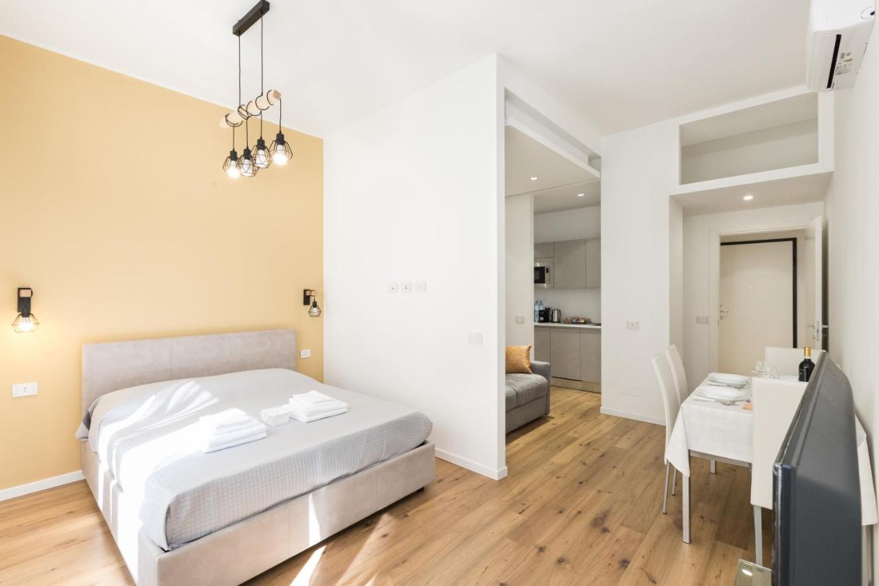 Magnoliaapartments - 18B Visconti Duomo Milan Bagian luar foto